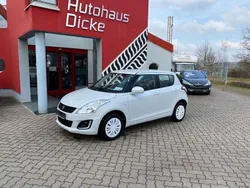 Weiß metallic Gebraucht 2016 Suzuki Swift Club Kleinwagen | 10.390 € (Etwas zu teuer)