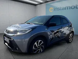 Grau Gebraucht 2024 Toyota Aygo Kleinwagen | 16.399 € (Etwas zu teuer)