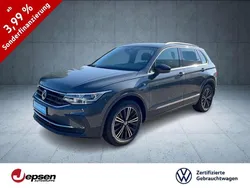 Delfingrau metallic Gebraucht 2024 VW Tiguan Move SUV | 35.470 € (Fairer Preis)