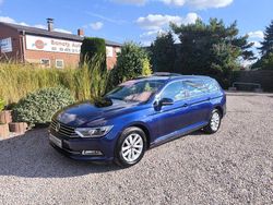 Blau Gebraucht 2019 VW Passat Comfortline Kombi | 17.980 € (Fairer Preis)