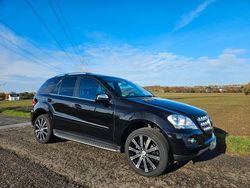 Schwarz Gebraucht 2009 Mercedes ML350 SUV | 19.900 €