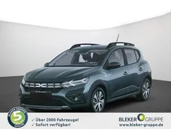 Oxidgrün Neu 2025 Dacia Sandero Expression Kleinwagen | 19.270 € (Etwas zu teuer)