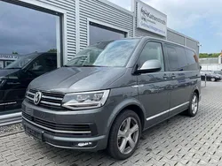Grau Gebraucht 2016 VW T6 Highline Van | 34.890 € (Guter Preis)