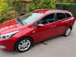 Rot Gebraucht 2013 Kia Ceed Sportswagon FIFA World Cup Edition Kombi | 7.890 € (Fairer Preis)