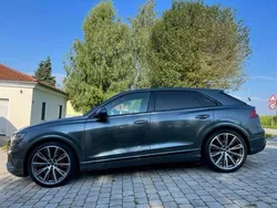 Daytonagrau perleffekt Gebraucht 2023 Audi Q8 S-Line SUV | 77.499 € (Superpreis)