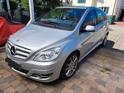 Silber Gebraucht 2008 Mercedes B200 Van / Kleinbus | 4.300 € (Guter Preis)