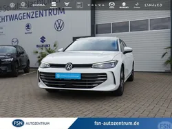 Weiß Gebraucht 2024 VW Passat Business Kombi | 32.480 €