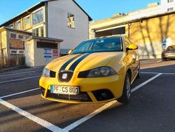 Gelb Gebraucht 2006 Seat Ibiza Reference Limousine | 1.700 € (Fairer Preis)