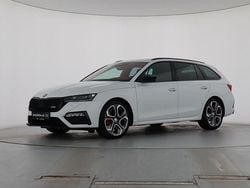 Weiß Gebraucht 2021 Skoda Octavia RS Kombi | 32.889 € (Etwas zu teuer)