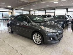 Grau Gebraucht 2013 Peugeot 207 CC Cabrio | 6.990 € (Etwas zu teuer)