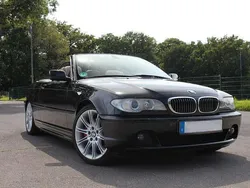 Schwarz Gebraucht 2004 BMW 330 Cabriolet Sport Line Cabrio | 7.400 € (Fairer Preis)