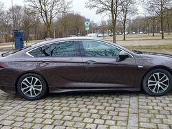 Braun Gebraucht 2017 Opel Insignia Exklusiv Limousine | 9.990 € (Fairer Preis)