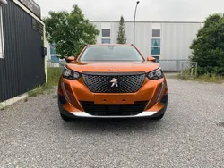 Orange Gebraucht 2020 Peugeot 2008 Allure SUV | 13.999 € (Fairer Preis)