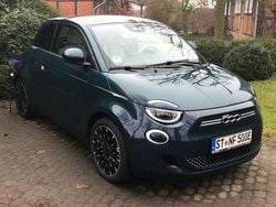 Grün Gebraucht 2022 Fiat 500e La Prima Limousine | 16.490 € (Guter Preis)