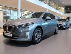 Grau Neu 2025 BMW 225 Luxury Line Van / Kleinbus | 45.900 €