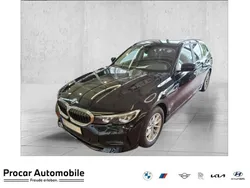 Schwarz Gebraucht 2022 BMW 318 Kombi | 25.990 € (Guter Preis)