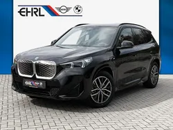 Schwarz Neu 2025 BMW iX1 M Sport SUV | 55.440 € (Fairer Preis)