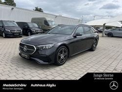 Grau Gebraucht 2024 Mercedes E220 AMG Limousine | 48.460 € (Guter Preis)