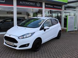 Weiß Gebraucht 2017 Ford Fiesta Limousine | 8.500 € (Fairer Preis)