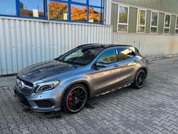 Grau Gebraucht 2015 Mercedes GLA45 AMG AMG SUV | 22.400 € (Guter Preis)