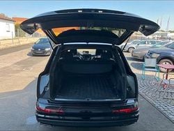 Schwarz Gebraucht 2015 Audi Q7 Ambiente SUV | 28.000 € (Fairer Preis)