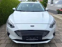 Weiß Gebraucht 2018 Ford Focus Titanium Kombi | 7.800 € (Superpreis)