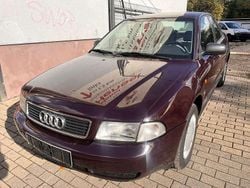 Violett Gebraucht 1996 Audi A4 Limousine | 1.650 € (Guter Preis)