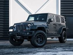 Schwarz Gebraucht 2018 Jeep Wrangler Unlimited Rubicon SUV | 41.800 € (Teuer)