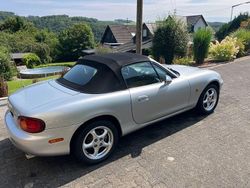 Silber Gebraucht 2000 Mazda MX5 Cabrio | 7.250 € (Etwas zu teuer)