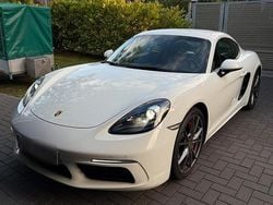 Weiß Gebraucht 2018 Porsche 718 Cayman S Coupé | 60.490 €