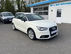 Weiß Gebraucht 2012 Audi A1 S-Line Kleinwagen | 6.950 € (Fairer Preis)