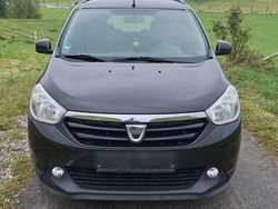 Schwarz Gebraucht 2013 Dacia Lodgy Van / Kleinbus | 4.800 € (Etwas zu teuer)
