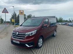 Rot Gebraucht 2022 Renault Trafic Life Van | 38.985 € (Teuer)