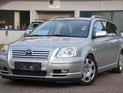 Silbergrau Gebraucht 2006 Toyota Avensis Executive Kombi | 3.190 € (Fairer Preis)