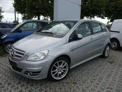 Silber Gebraucht 2005 Mercedes B200 Van / Kleinbus | 2.499 € (Fairer Preis)