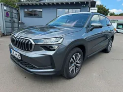 Grau Gebraucht 2024 Skoda Kodiaq Selection SUV | 49.990 € (Fairer Preis)