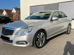 Silber Gebraucht 2009 Mercedes E200 Avantgarde Limousine | 11.999 € (Etwas zu teuer)