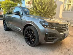 Grau Gebraucht 2020 VW Touareg R SUV | 42.500 € (Superpreis)