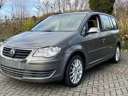 Grau Gebraucht 2009 VW Touran Trendline Van / Kleinbus | 6.000 € (Etwas zu teuer)