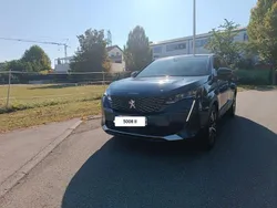 Blau Gebraucht 2021 Peugeot 5008 Van / Kleinbus | 16.860 € (Fairer Preis)