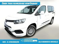 Weiß Gebraucht 2021 Toyota Proace Verso City Kombi | 22.560 € (Fairer Preis)