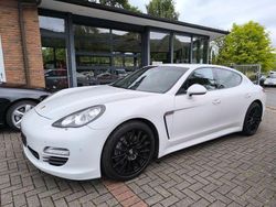 Weiß Gebraucht 2012 Porsche Panamera Limousine | 21.600 € (Etwas zu teuer)