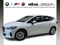 Weiß Gebraucht 2022 BMW 218 Active Tourer Performance Van / Kleinbus | 24.890 €