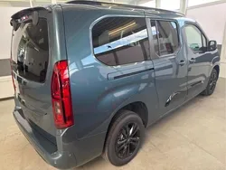 Blau Neu 2025 Fiat Doblò Style Van / Kleinbus | 34.558 € (Etwas zu teuer)