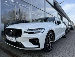 Crystal weißperleffekt Gebraucht 2024 Volvo S60 Ultimate Limousine | 34.980 € (Guter Preis)