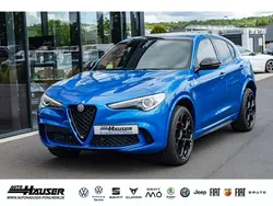 Blau Gebraucht 2022 Alfa Romeo Stelvio Quadrifoglio SUV | 57.975 € (Fairer Preis)
