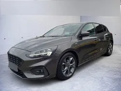 Grau Gebraucht 2020 Ford Focus ST-Line X Limousine | 19.889 € (Etwas zu teuer)