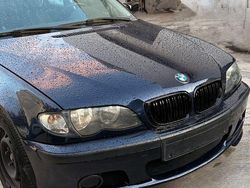 Blau Gebraucht 2004 BMW 318 Limousine | 4.600 € (Teuer)