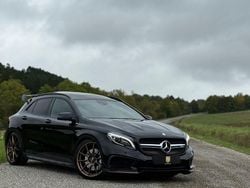 Schwarz Gebraucht 2015 Mercedes GLA45 AMG AMG SUV | 24.999 € (Fairer Preis)