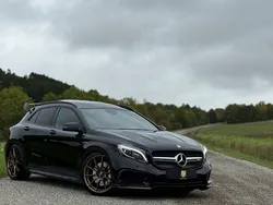 Schwarz Gebraucht 2015 Mercedes GLA45 AMG AMG SUV | 24.999 € (Fairer Preis)